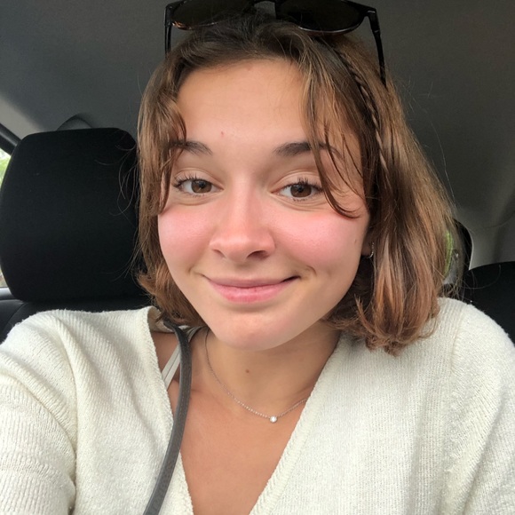 Meet your Posher, Maïa - Picture 1 of 1